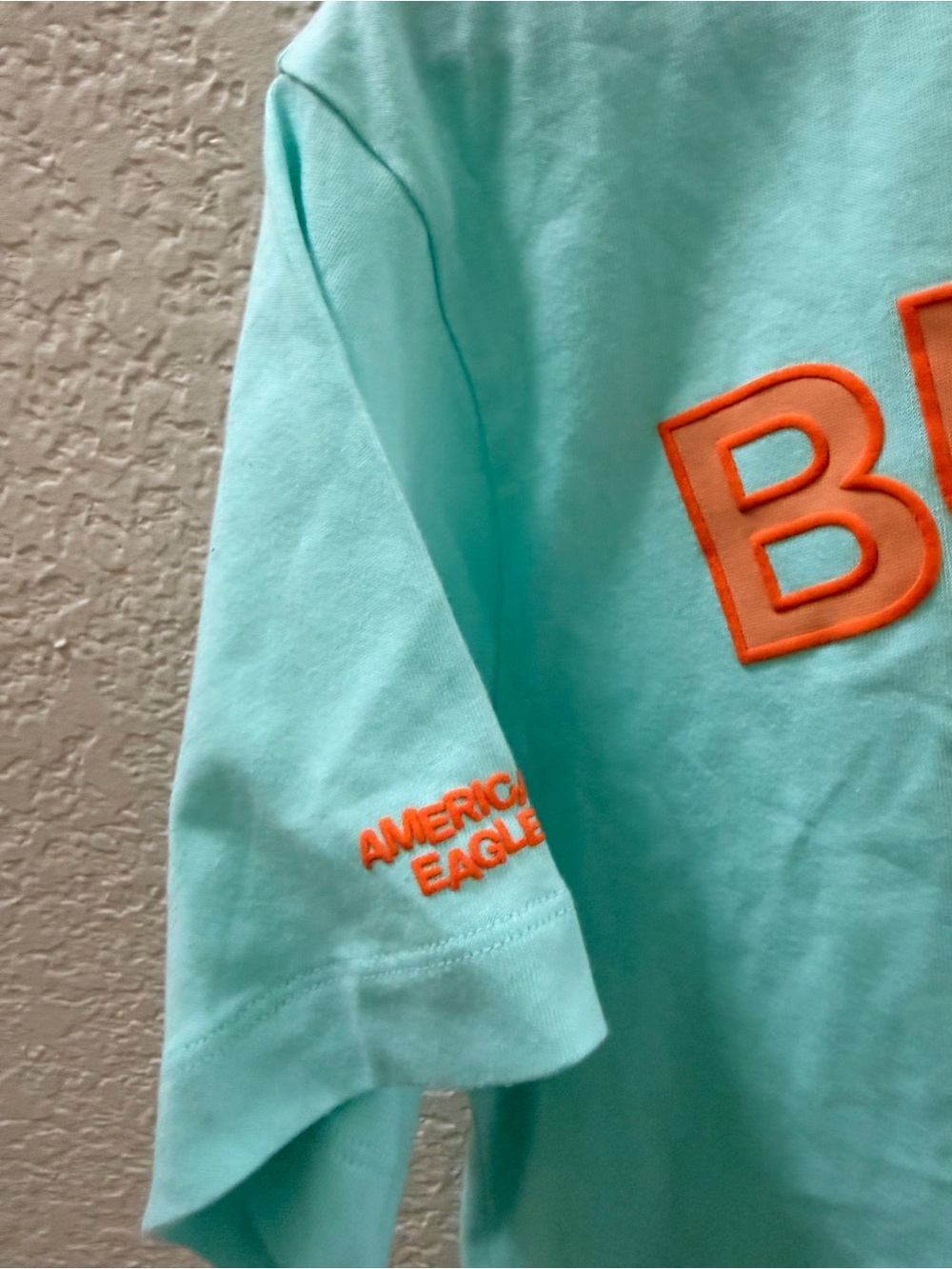 American Eagle Bubble Tee Shirt Women’s Size XS Mint with Orange Letters - Picture 4 of 9
